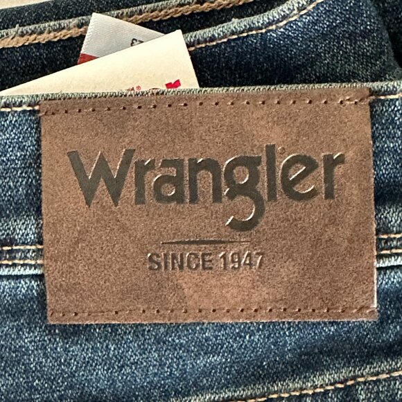 Wrangler Men's Jeans Size 40 X 32 Dark Blue Free To Stretch Relax Fit Casual NEW - Picture 13 of 16